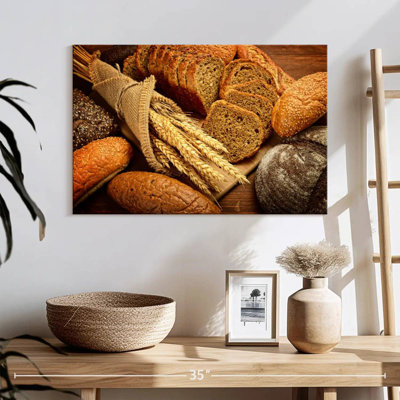 Yarlin Rustic Bread Display