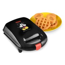  Waffle Maker by Cucina Pro - Non-Stick Waffler Iron with  Adjustable Browning Control, Griddle Makes 7 Inch Thin, American Style  Waffles for Breakfast, Homemade Valentine Breakfast Gift for Her or Him