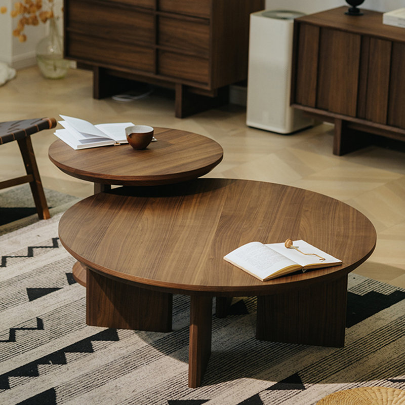 Ensemble de tables basses rondes de style Wabi-sabi