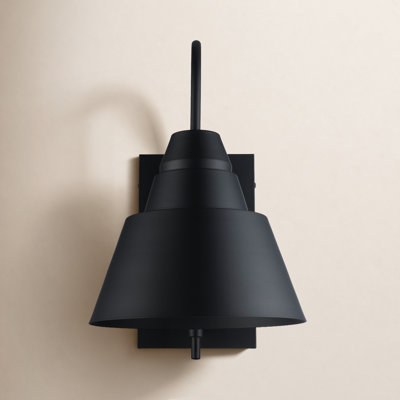 Estiva Iron Wall Light