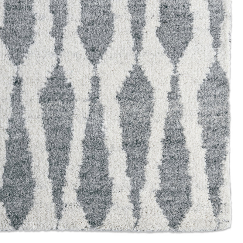 Asante Hand Knotted Wool Geometric Area Rug in Ivory, Rectangle 10' x 14'