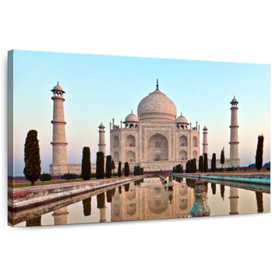Ravi Taj Mahal au coucher du soleil