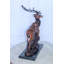 Statue en bronze de cerf marchant sur des rochers, collection élégante Nifao 15 po x 7 po x H 21 po