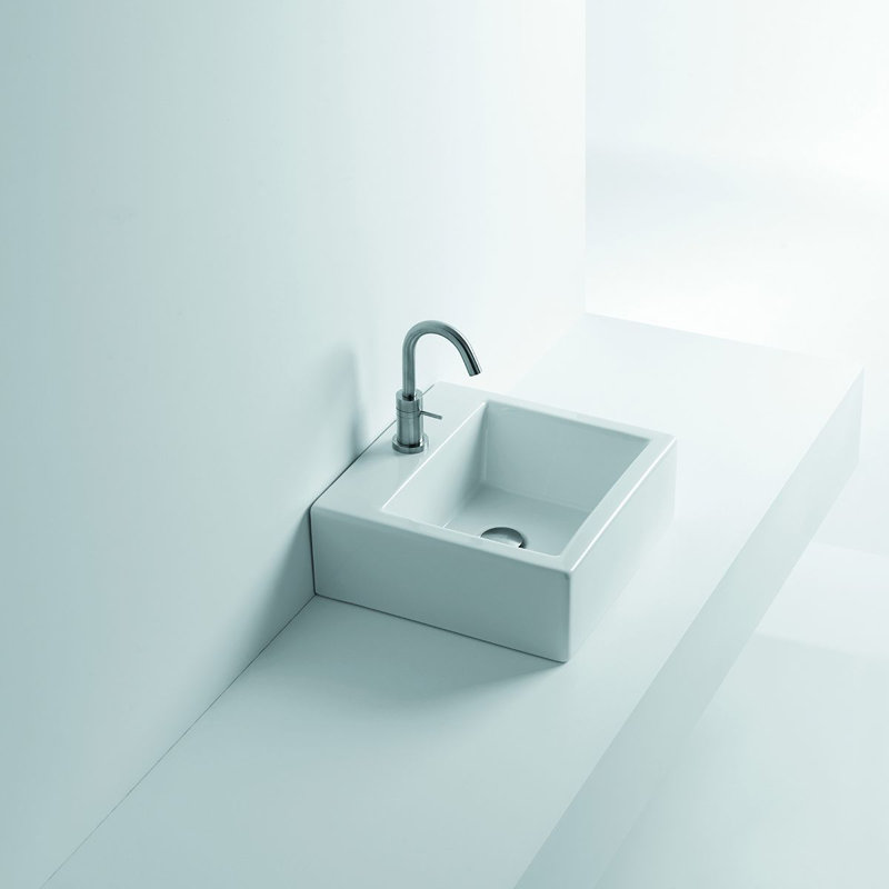 Quad 15.7'' L Bathroom Sink