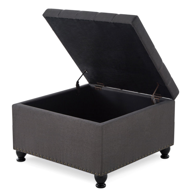 Grand repose-pieds de rangement carré avec pieds en bois, table basse capitonnée avec garniture cloutée pour l'espace de vie