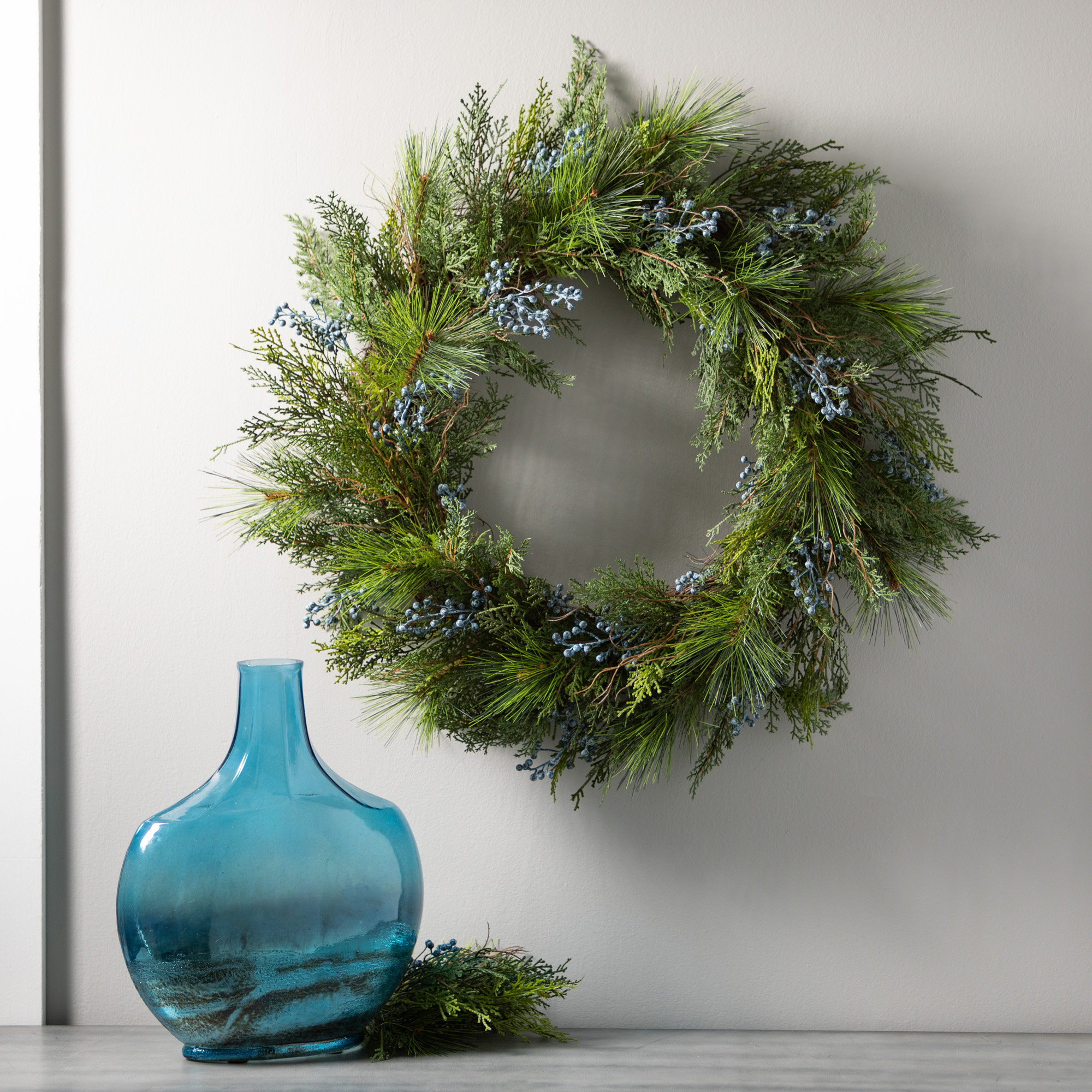 Indoor/Outdoor Blue Ridge Wreath with Battery-Operated Dual-Function  Lights, 24 dia.