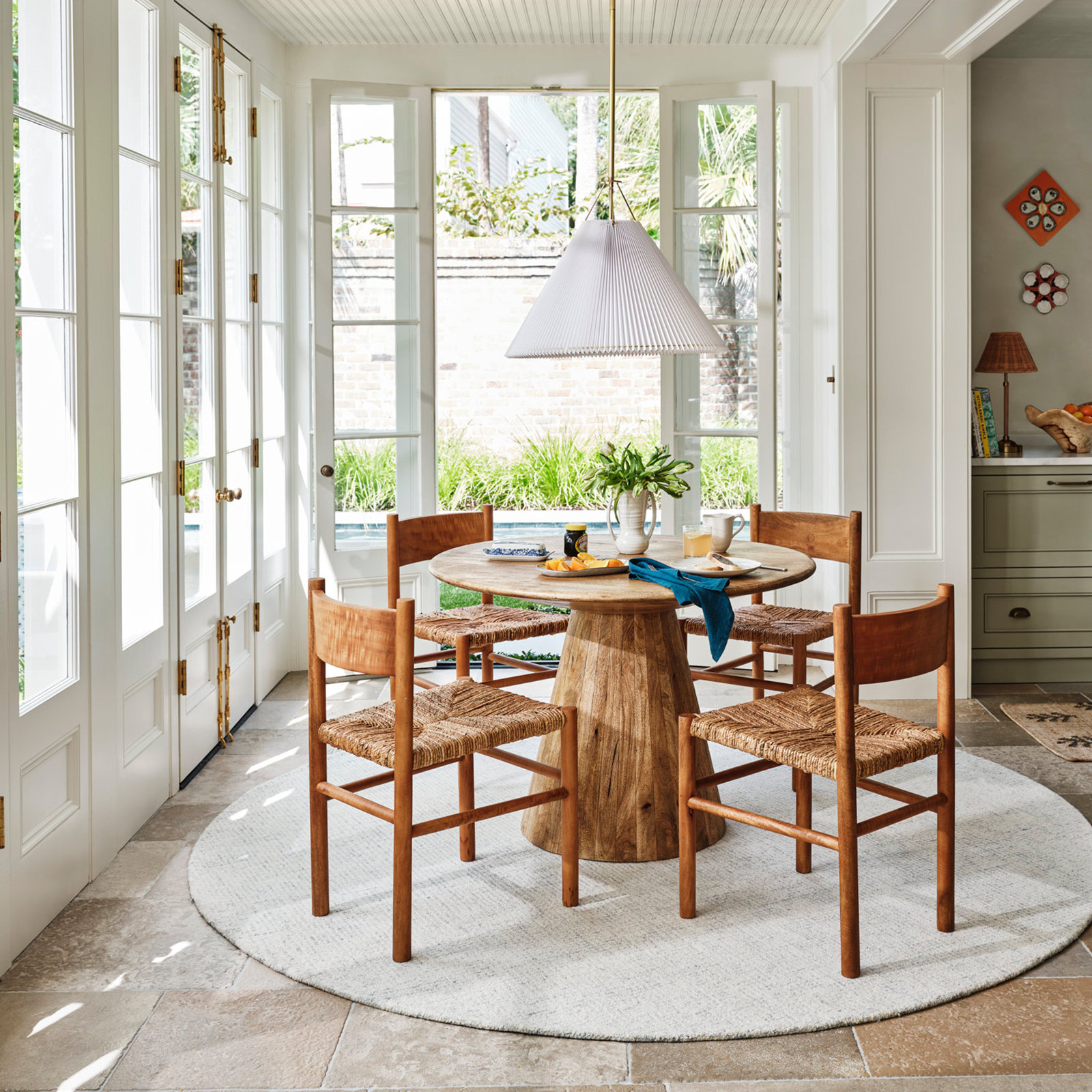 Britley Hand-Tufted Geometric Wool Rug, Round 8'