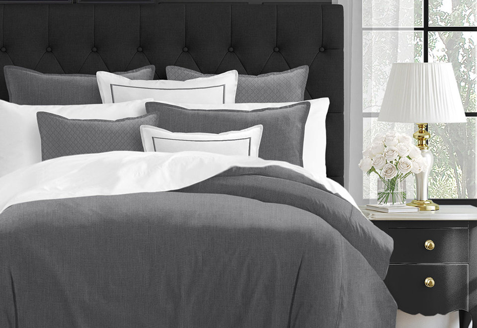 Luxury Bedding Tailored in Canada—Experience Comfort and Elegance at Its Finest.