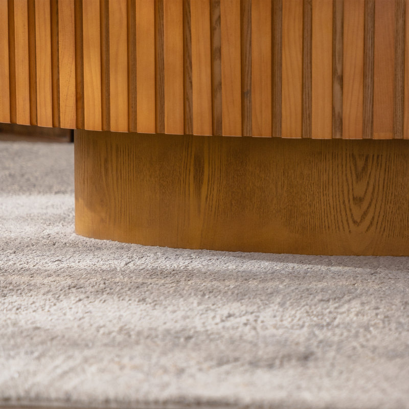 Table basse ovale moderne en bois de 43,5 po en forme d'olive avec cannelures en bois massif pour le salon, Noyer