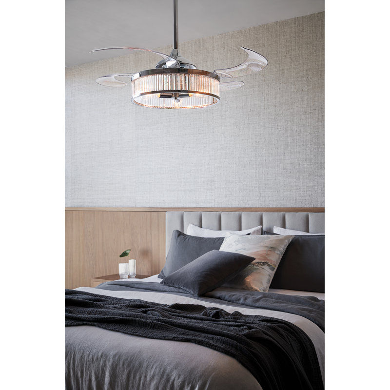 Ventilateur de plafond à pales rétractables de 122 cm (48 po) avec lumière et télécommande, ventilateur de plafond moderne Fandelier, technologie de conception brevetée, pales plus robustes et plus épaisses, chromé