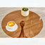 Petite table d'appoint en métal, parfaite pour les salons et les chambres-129380378