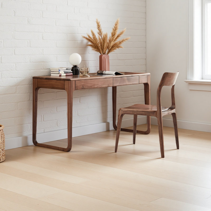 Bureau d'étude moderne en noyer
