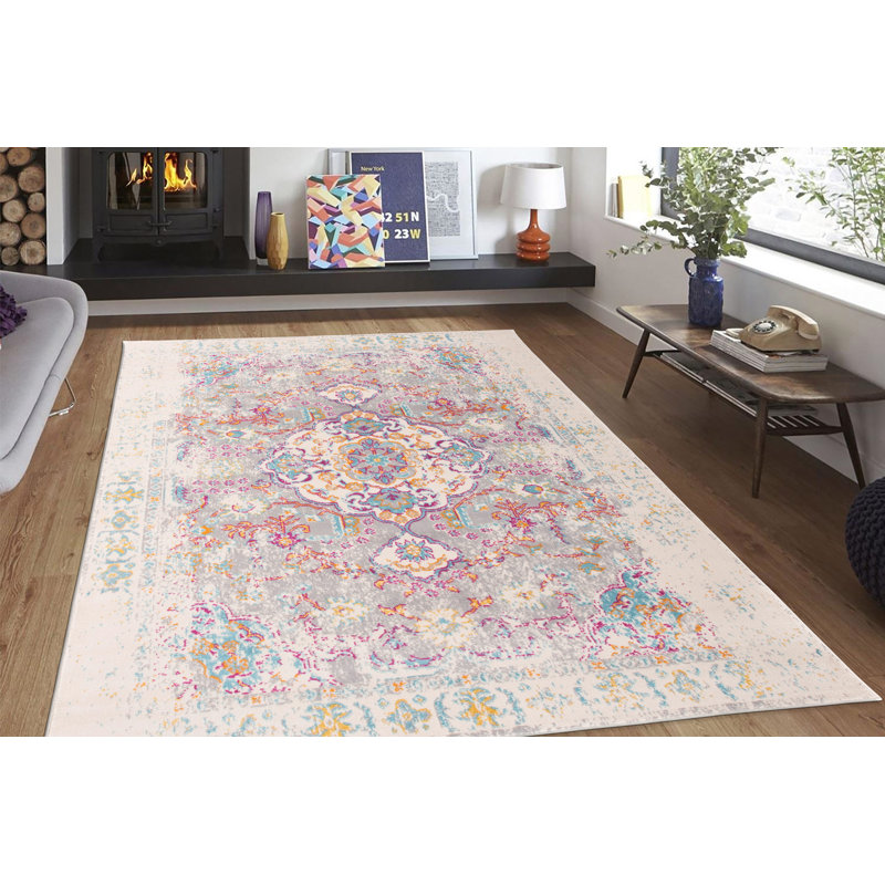 Hartig Oriental Indoor Rug, Rectangle 5' x 7'