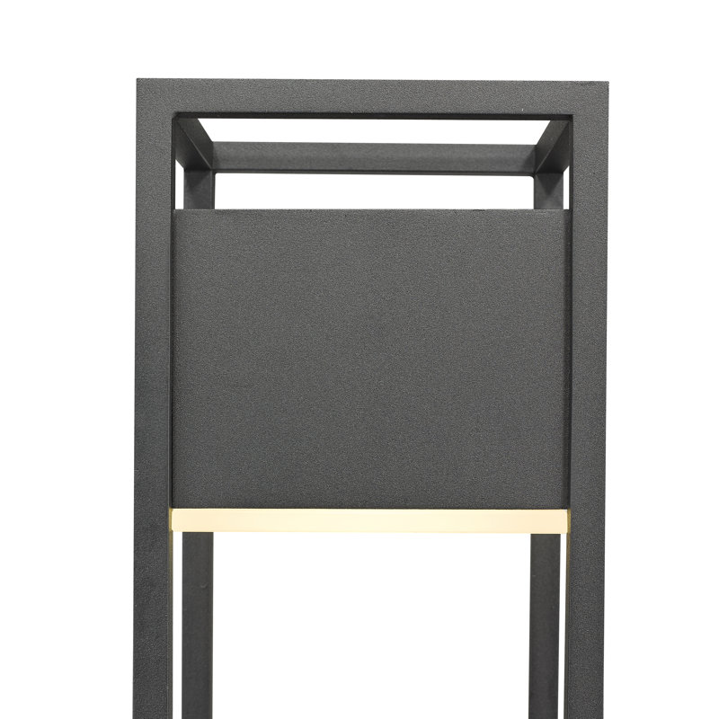 Luminaire encastré à DEL 1 lumière Esquibel, H 22,25 po x l 6,25 po x P 6,25 po