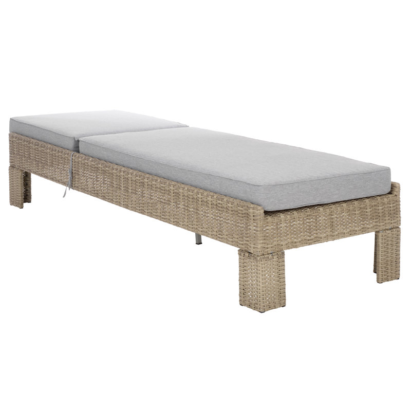 Jeremy Pe Sunlounger