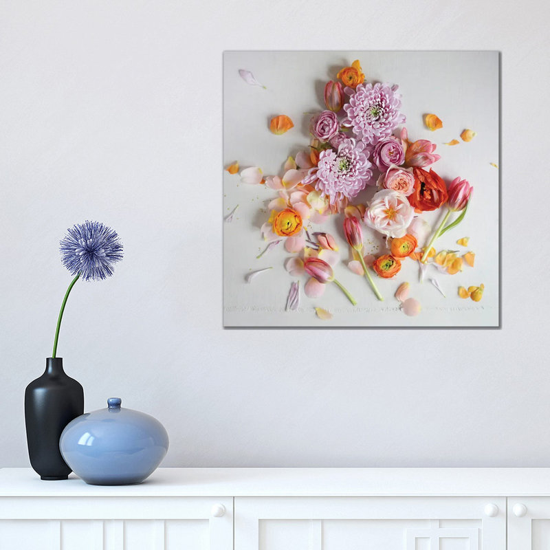Fresh Bloom 1 Piece Wall Art on Canvas, 45.72 cm H x 45.72 cm W x 1.91 cm D, Wrapped Canvas