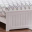 Lit plateforme en bois massif à profil bas Nantucket avec pied de lit assorti-83257619-83257617