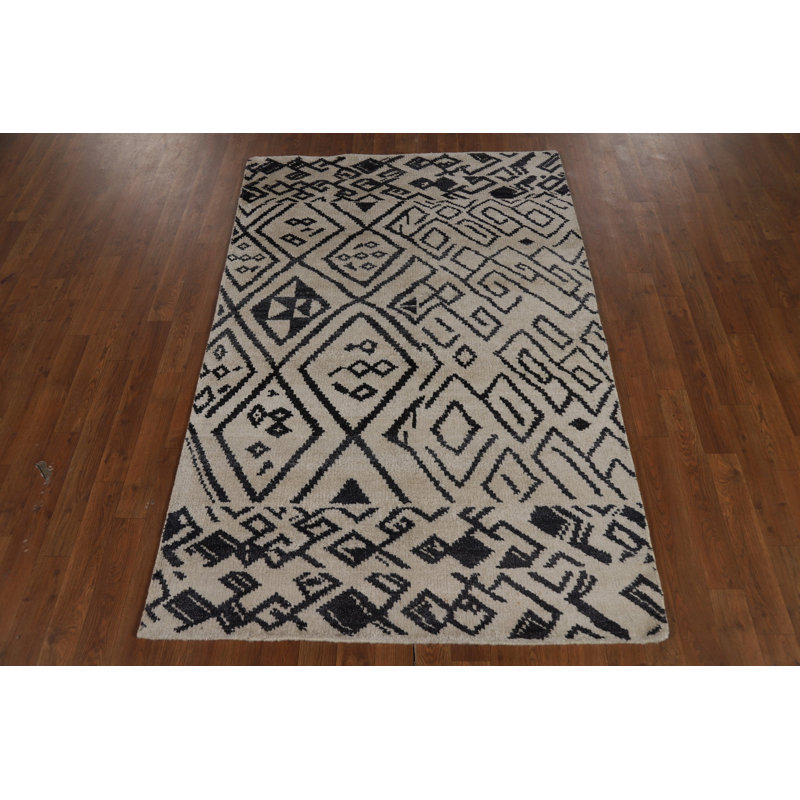 Tapis oriental marocain abstrait 4 x 6