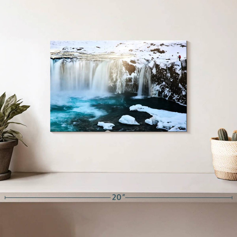 Cascade enneigée d'Alvord Alaskan, H 8 po x l 12 po