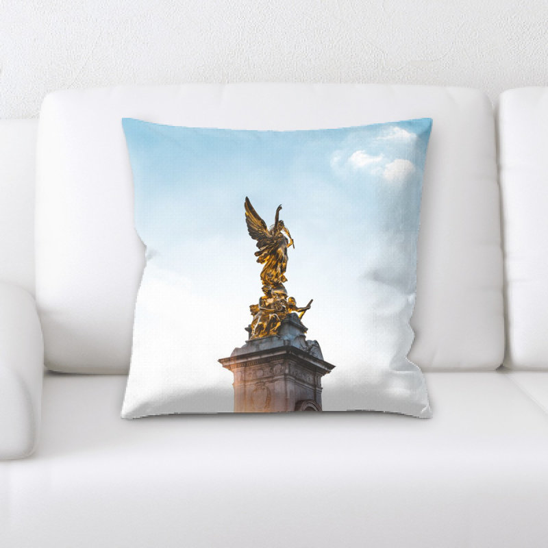 Coussin statue