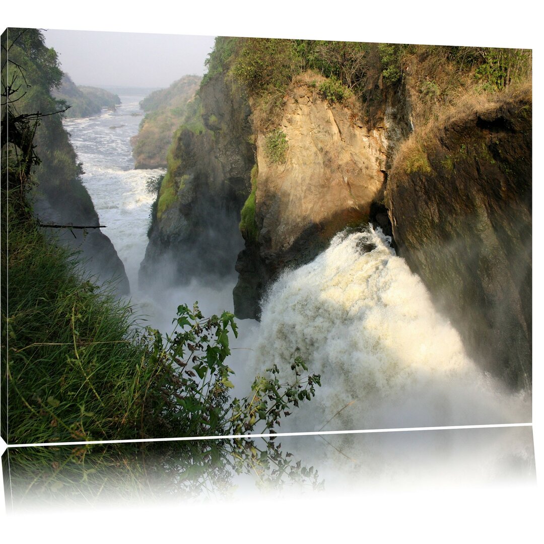 Leinwandbild Gigantischer Wasserfall