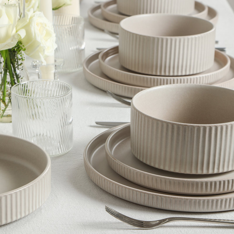 Service de table en grès borosilicaté 32 pièces Stone Lain Haven, Beige