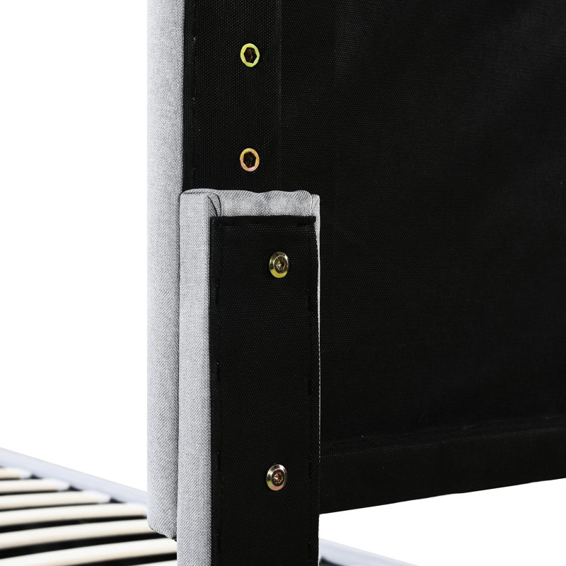 Lit tapissier gris très grand avec plateforme de rangement hydraulique efficace dans le compartiment