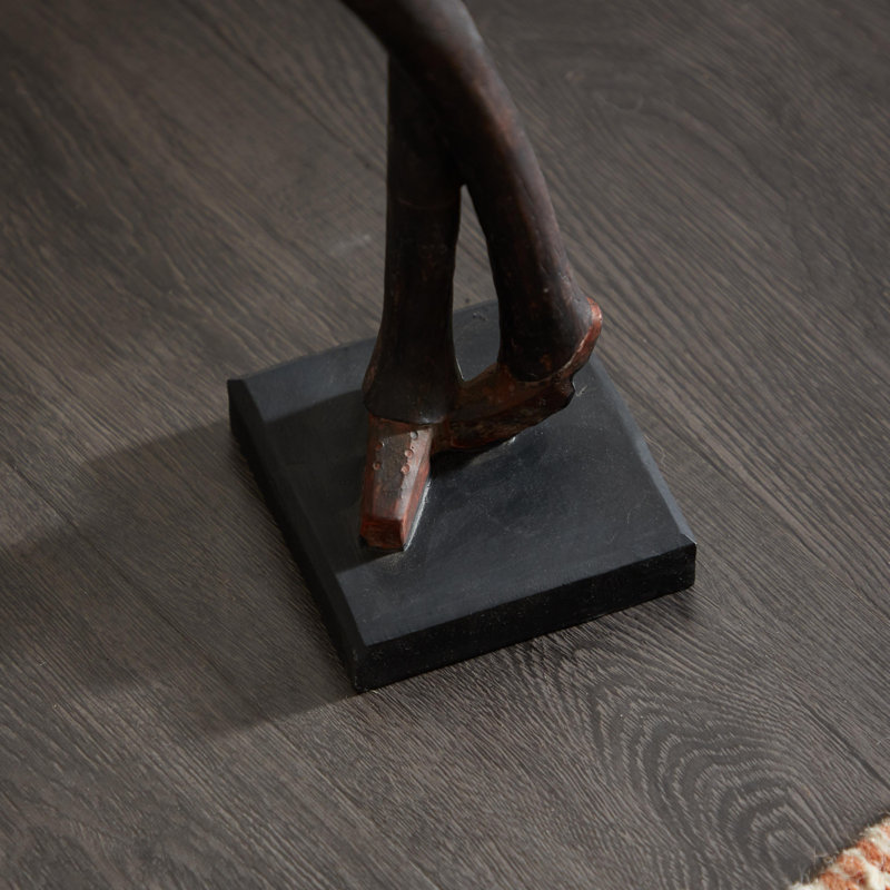 Ensemble de sculpture brune en poly, H 40 po x l 5 po x P 5 po, Gris et rouge