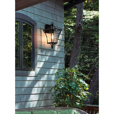 Belgrade Outdoor Wall sconce in Black