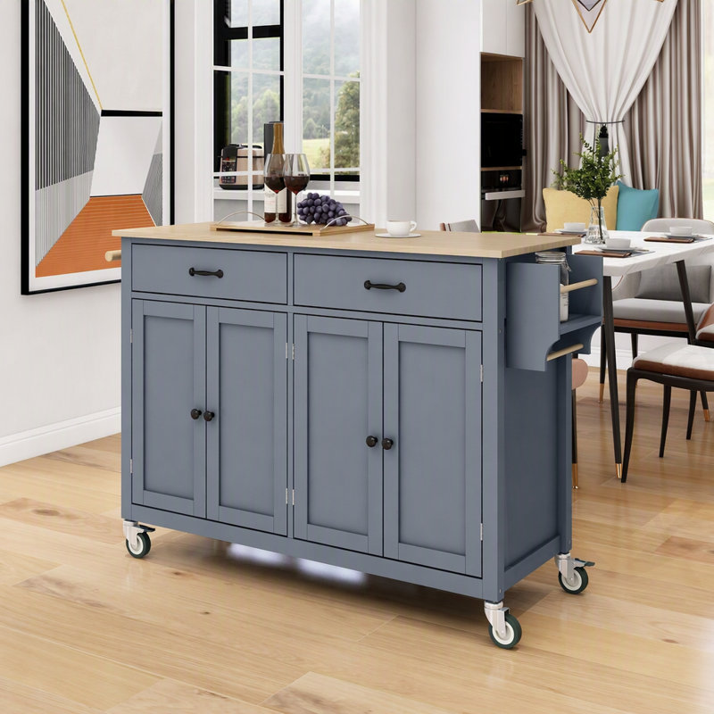 Îlot de cuisine à roulettes avec plateau en bois massif et roulettes verrouillables, largeur 138 cm, placard à 4 portes et deux tiroirs, étagère à épices, porte-serviettes (gris bleu)