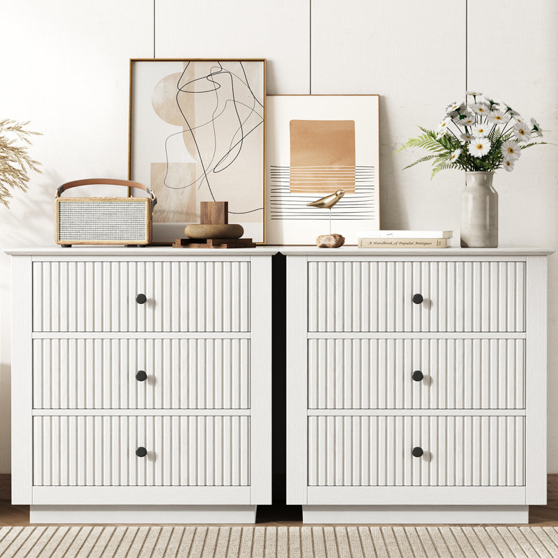 Table de chevet moderne à 3 tiroirs en bois l 24 po x H 26 po avec prises intégrées (ensemble de 2), Blanc, Ensemble de 2