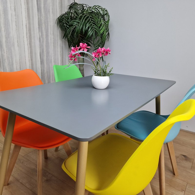 Rigmor 4 - Person Dining Set