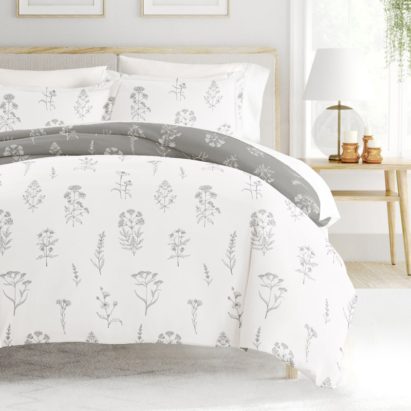 Light Gray Floral Microfiber Full/Queen Duvet Cover Set