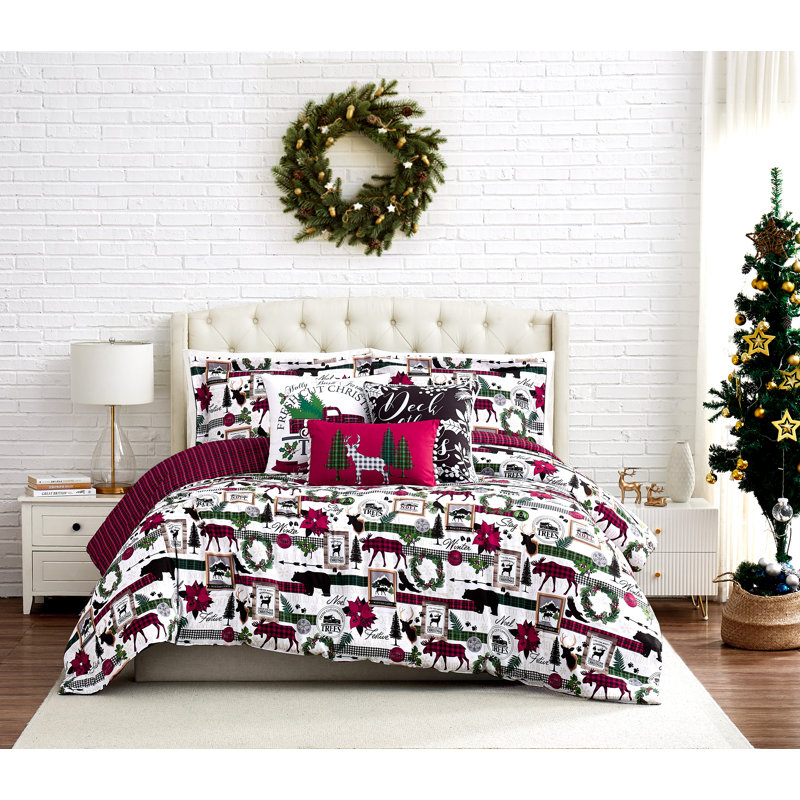 Merry Town White/Green/Red Microfiber Reversible Comforter Set, Twin Comforter + 4 Additional Pieces