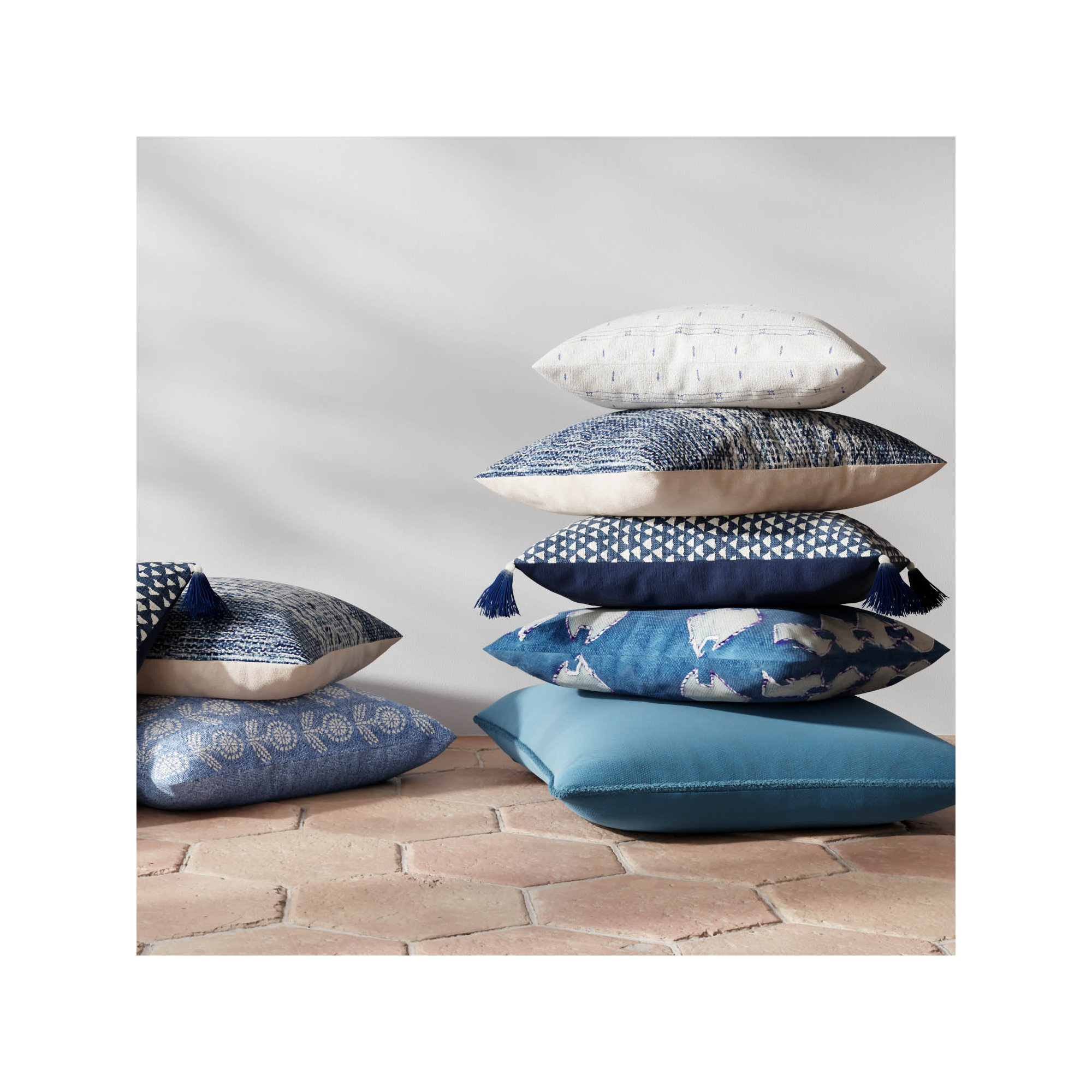 Julian Geometric Cotton Throw Pillow, Polyester/Polyfill, Navy, 20" x 20"
