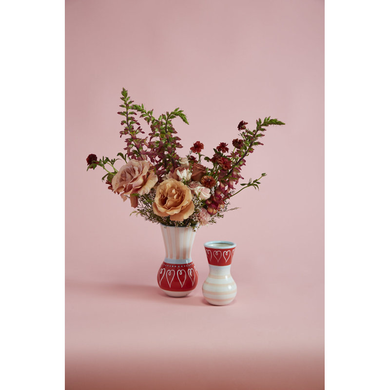 Cutesy Heart Vase 3.5"x 6.25"