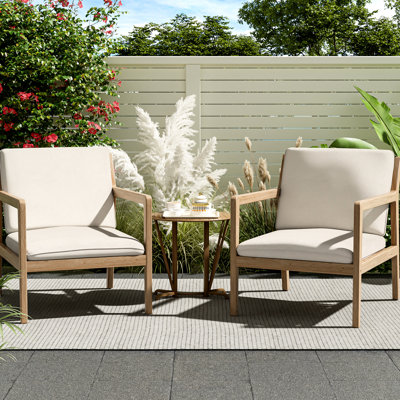 Ensemble de conversation d'extérieur en bois avec 2 chaises de club de patio contemporaines avec coussins d'eau et conception de 2, dossiers à lattes, pour le jardin