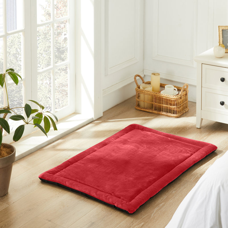 Tapis de lit pour chien Mckoy, H 1,5 po x l 42 po x P 28 po, Rouge foncé