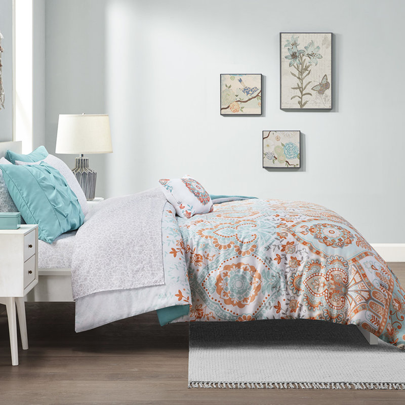 Twin Bedding With Comforter And Sheet - Alluring Touch Appealing Design, Twin Comforter + 7 Additional Pieces