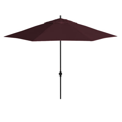 Parasol de patio noir mat 11 pieds avec nervures en fibre de verre et collier inclinable en bourgogne Pacifica