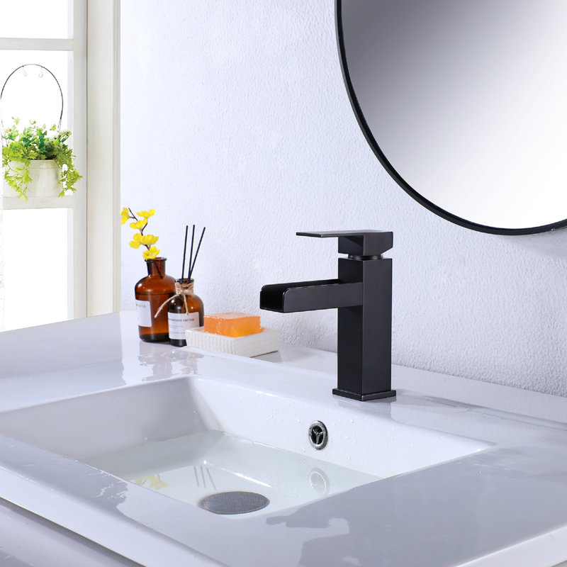 Single-Hole Single-handle Bathroom Faucet