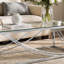 Table basse en verre et chrome avec pieds en métal Brianne