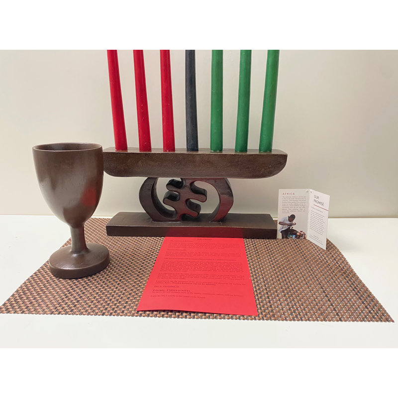 Ensemble de bougeoir et de célébration 11 pièces Kwanzaa - Gye Nyame (Ghana)