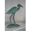 Statue bronze bronze avec héron et proie - Taille: L 14 po x l 24 po x H 26 po.
