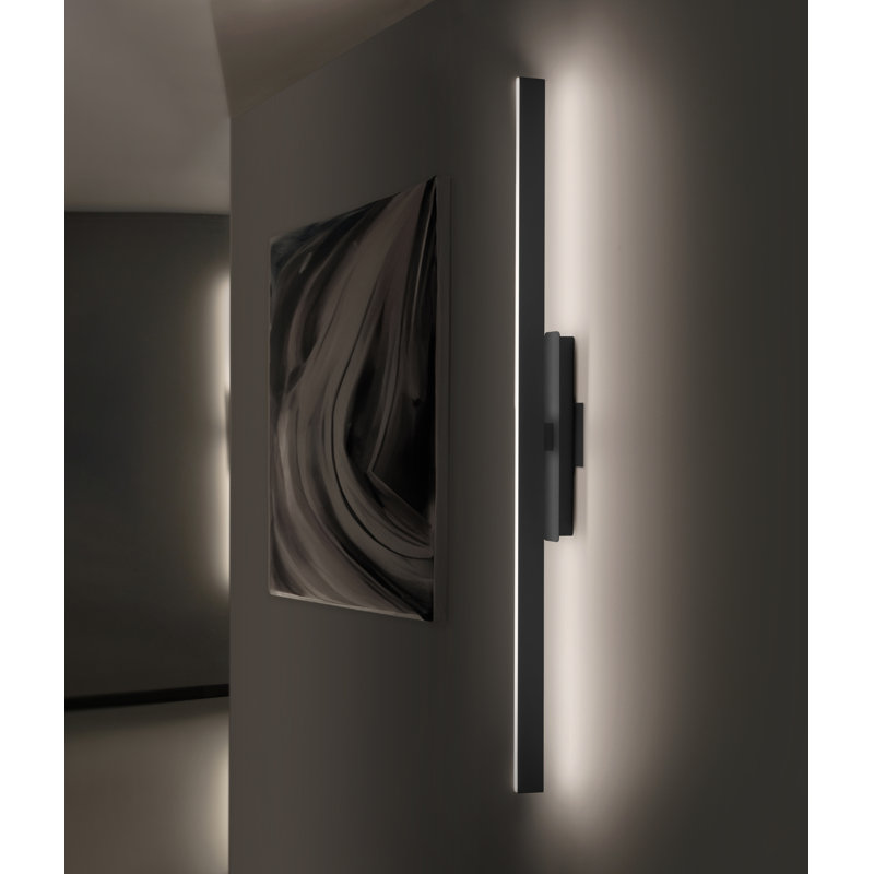 Fly 3.66" Aluminum LED Flush Mounted Sconce