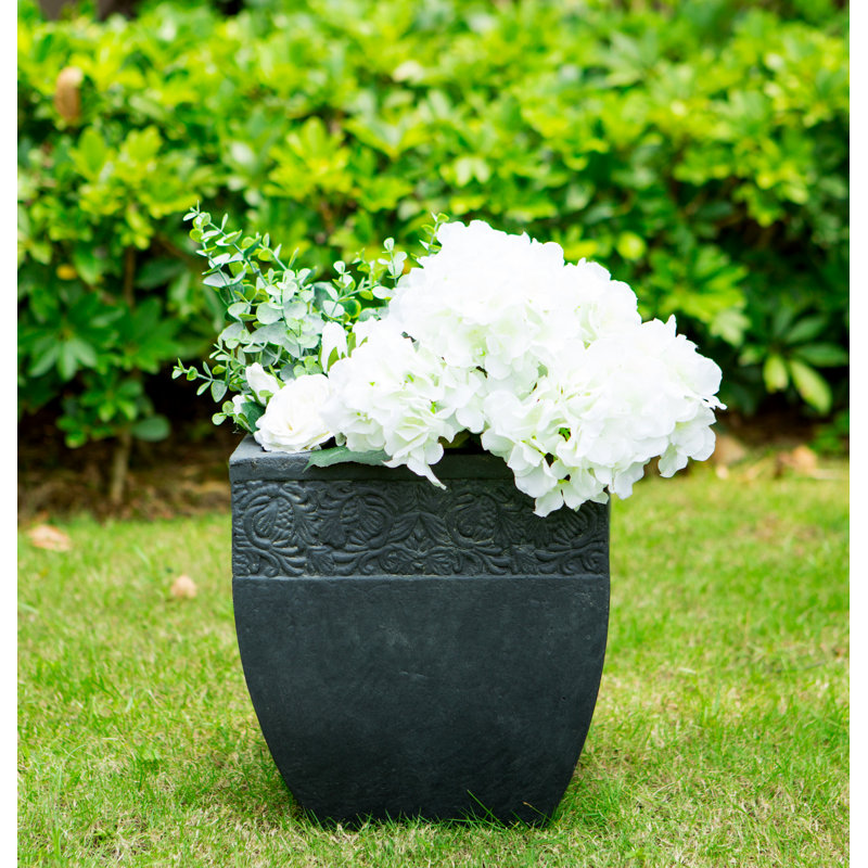 Pot de fleurs en béton Scannell