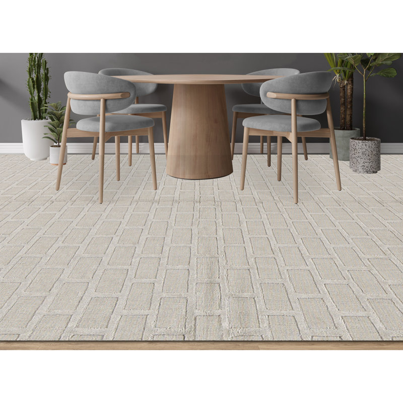 Wool Geometric Area Rug in Silver, Rectangle 6' x 8'11"