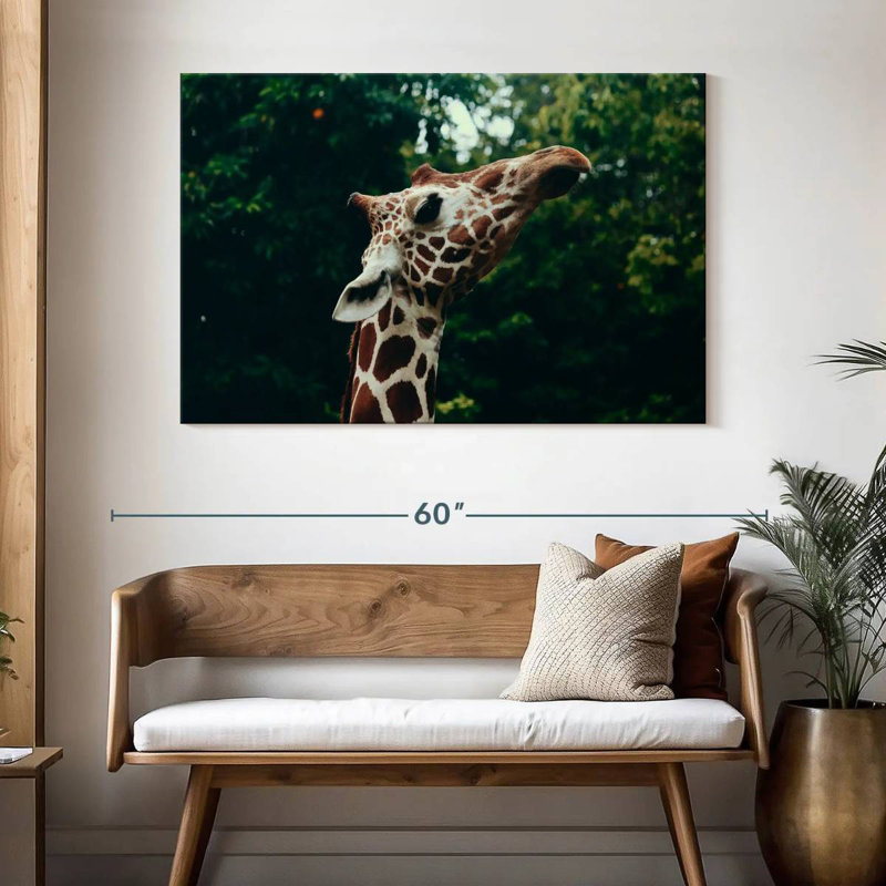 Brampt Giraffe Head Close-Up, 32" H x 48" W