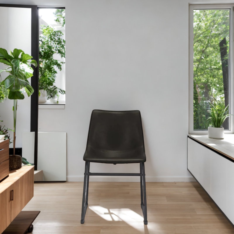 Chaise Kanyia Dandon, Noir
