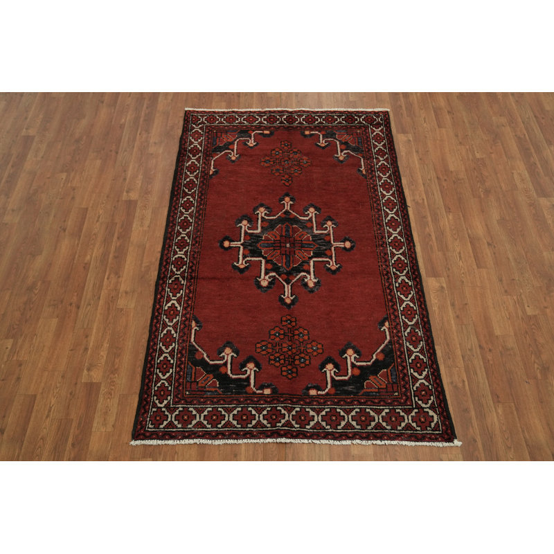 Traditional geometric Rug 4x6